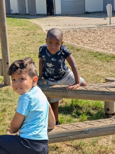 2025-05-A-la-plaine-de-jeux-002 (1)