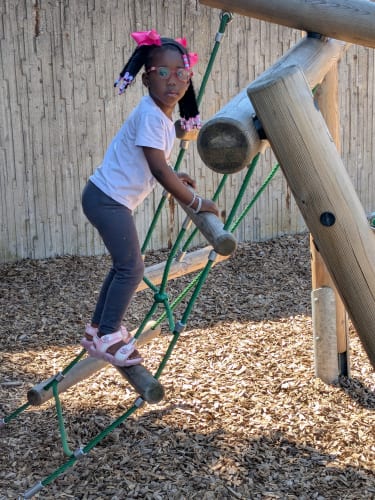 2025-05-A-la-plaine-de-jeux-005 (1)