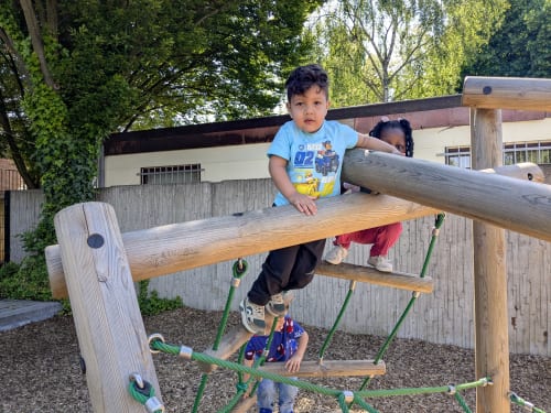 2025-05-A-la-plaine-de-jeux-010 (1)