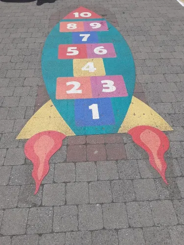 2021-06-La-cour-de-recreation-006